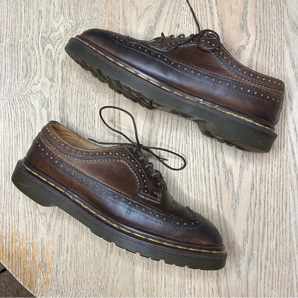 Vintage Dr. Martens 3989 Brogues Wingtip Shoes Brown Made In England M8 / W9 - Picture 9 of 14